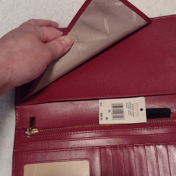 SOLD on MERCARI NWT Michael Kors Bedford Legacy - Picture 5 of 14